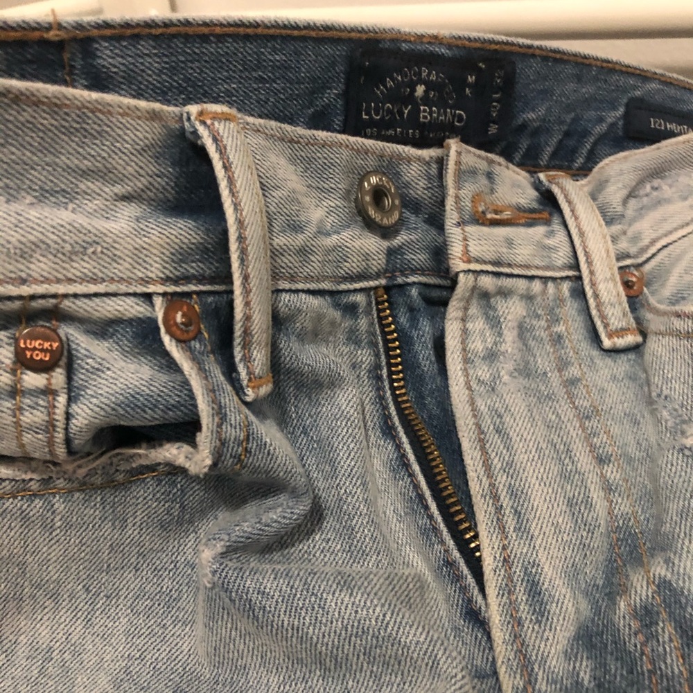 Lucky Brand Ripped & Distressed Jeans - Picture 4 of 8